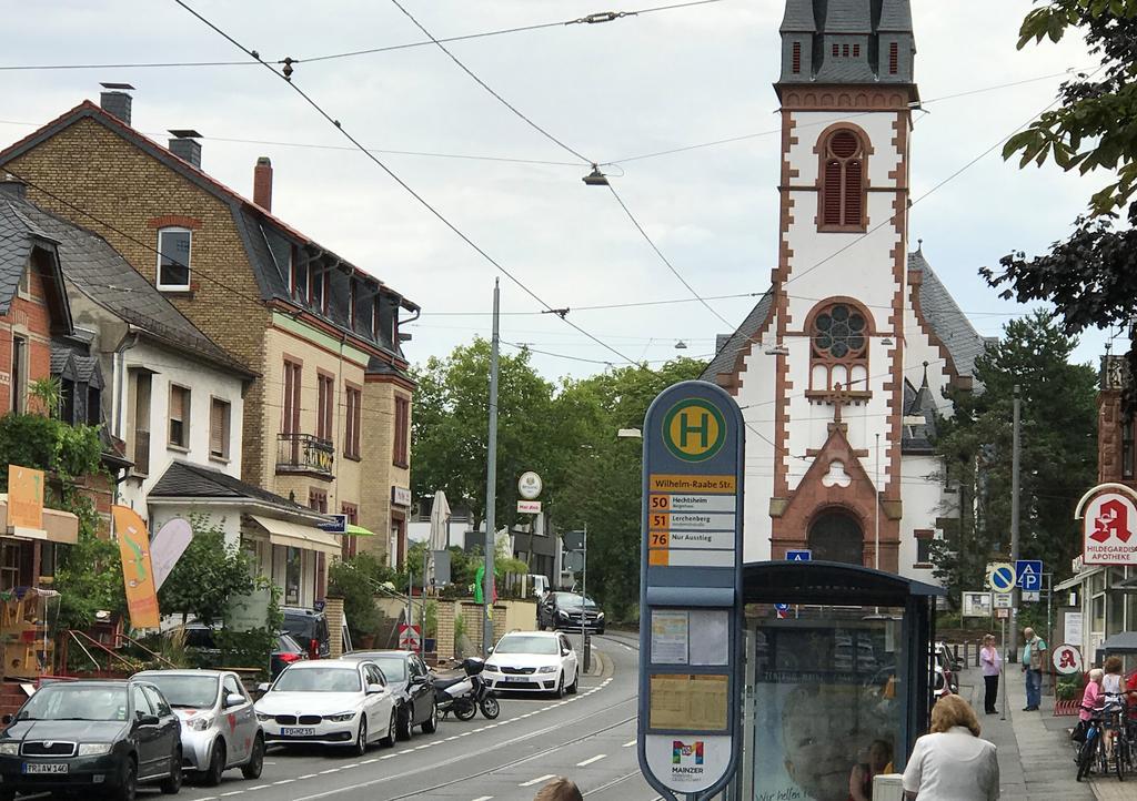 Pension Alt-Gunsenum Mohuč Exteriér fotografie